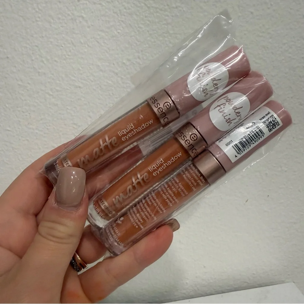 Essence Matte Waterproof Liquid Eyeshadow in 04 Tangerine Tango 10 fl oz